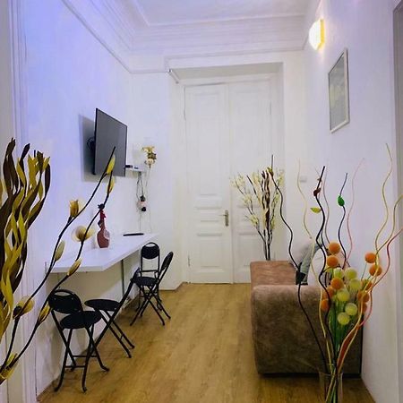 דירות טביליסי Apartament Old Yard מראה חיצוני תמונה