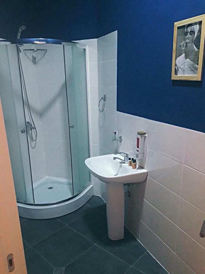 דירות טביליסי Apartament Old Yard מראה חיצוני תמונה