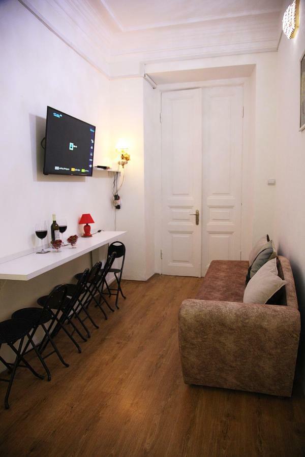 דירות טביליסי Apartament Old Yard מראה חיצוני תמונה