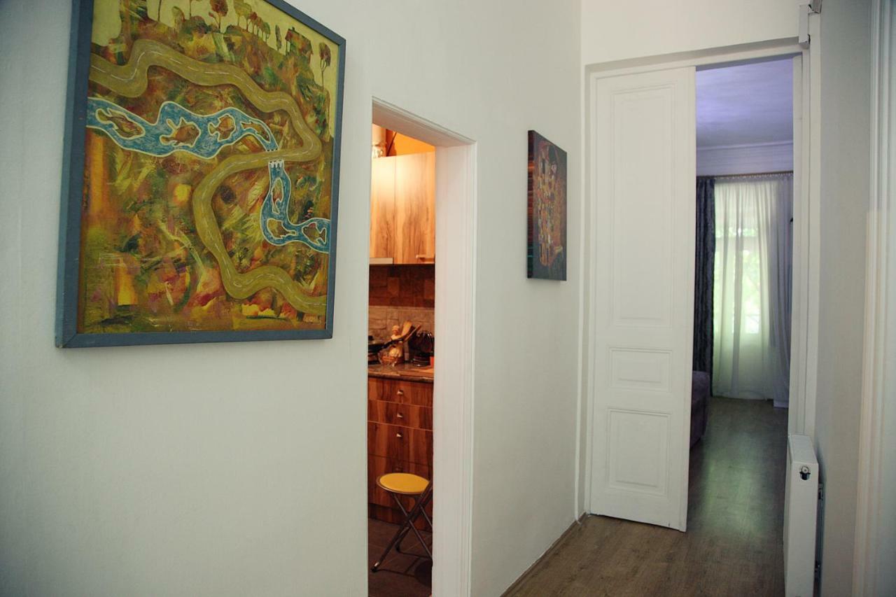 דירות טביליסי Apartament Old Yard מראה חיצוני תמונה