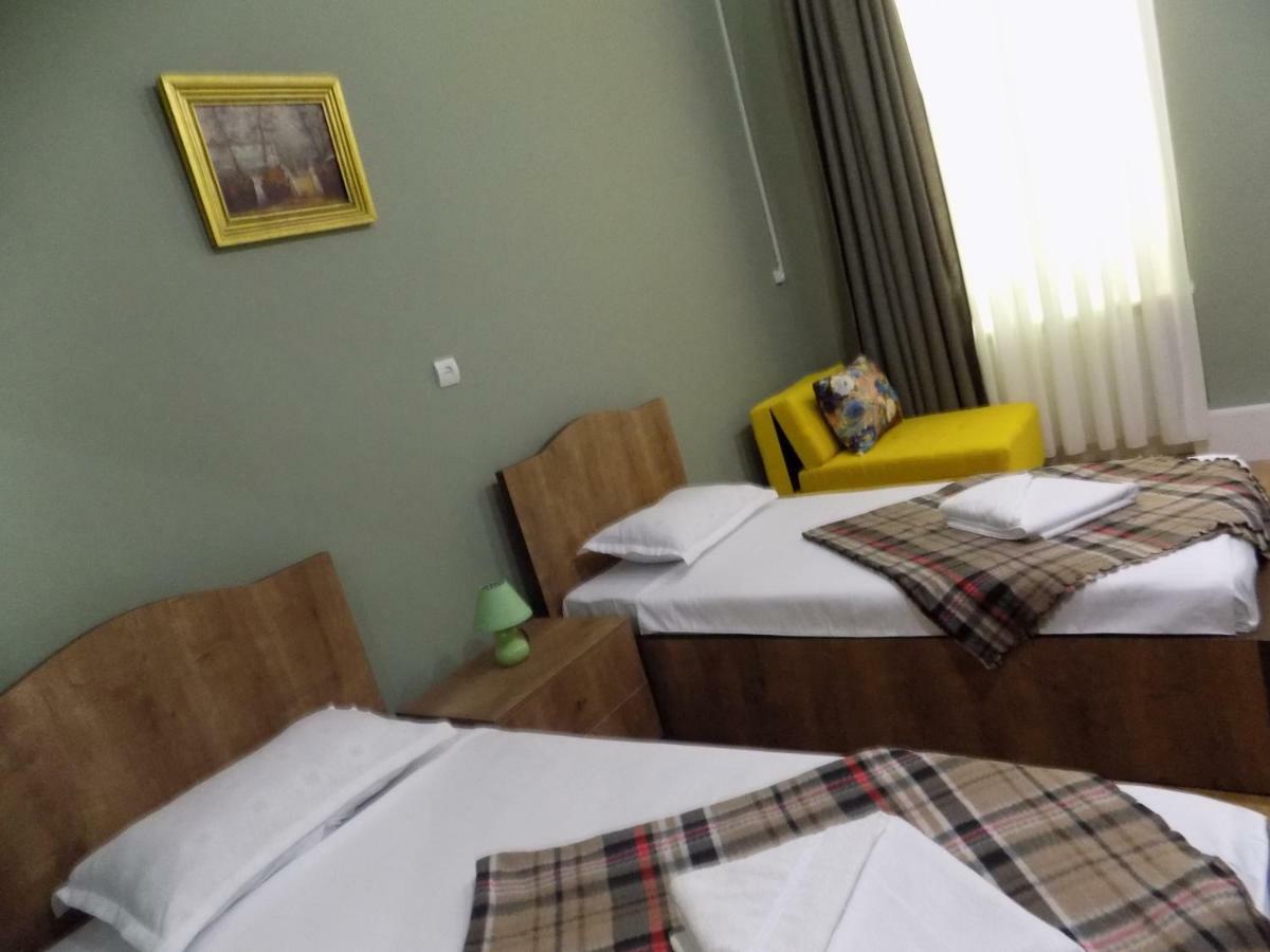 דירות טביליסי Apartament Old Yard מראה חיצוני תמונה
