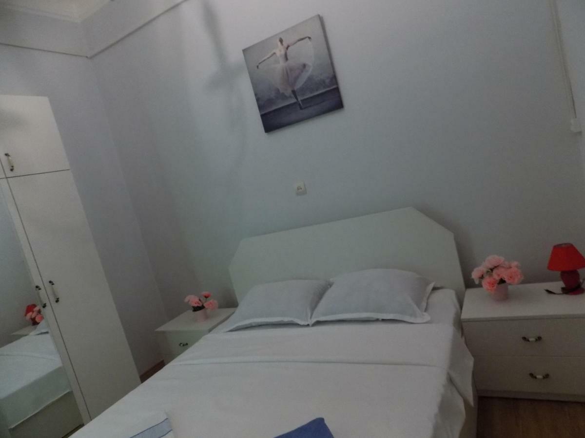 דירות טביליסי Apartament Old Yard מראה חיצוני תמונה