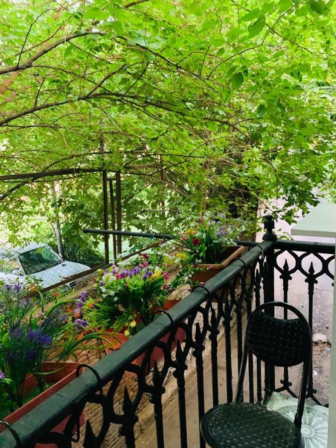 דירות טביליסי Apartament Old Yard מראה חיצוני תמונה